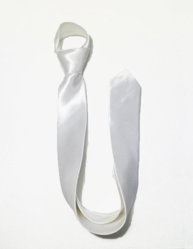 Skinny Tie in White